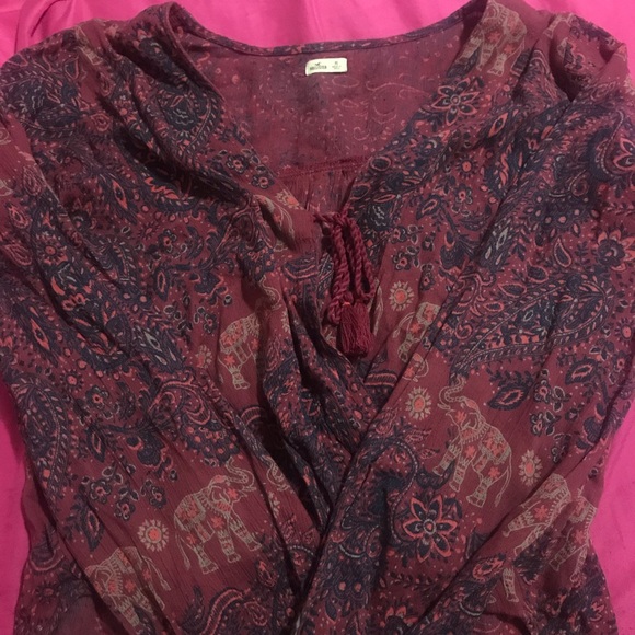 Maroon Hollister Top - Picture 3 of 3